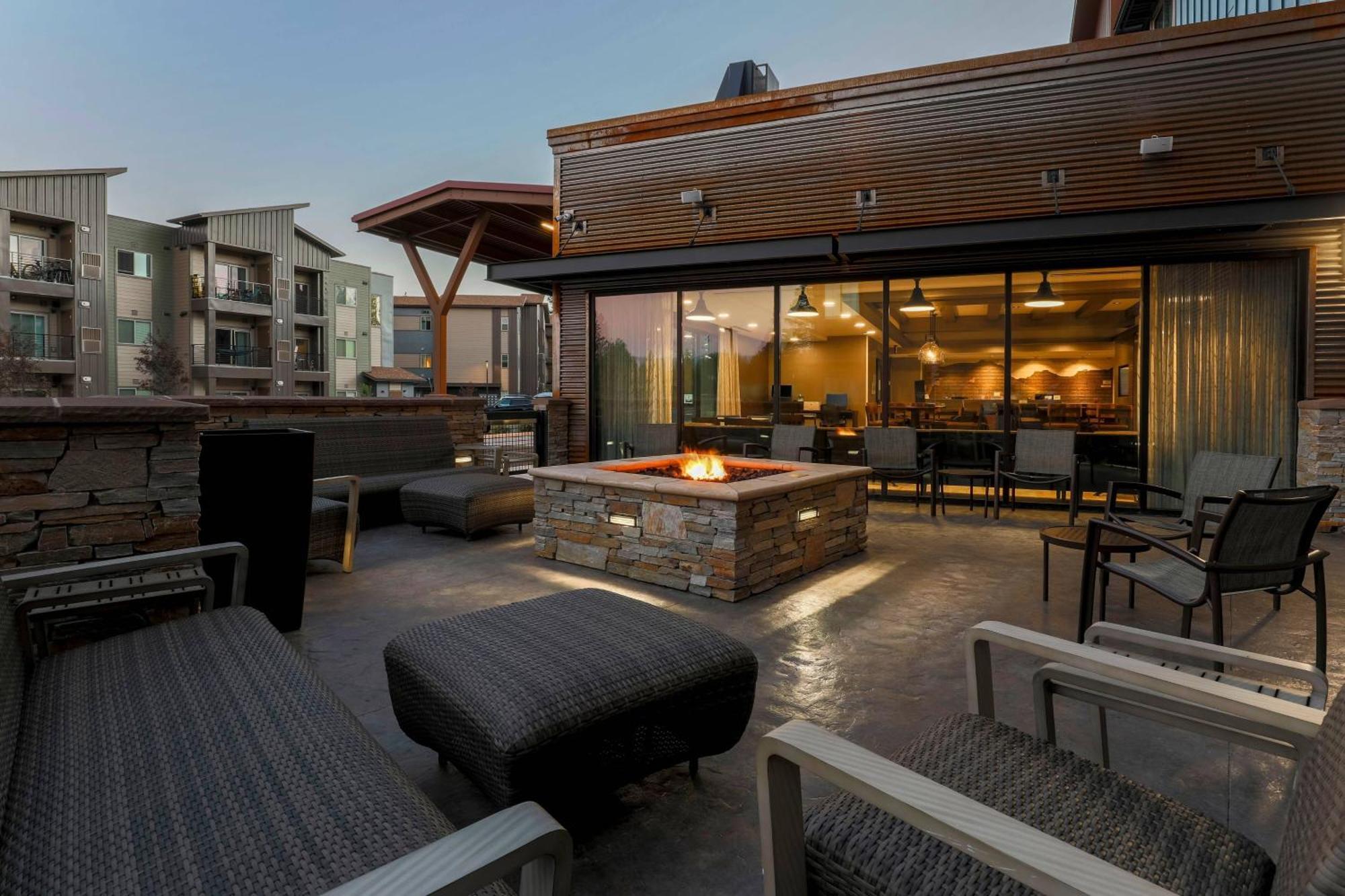 Springhill Suites By Marriott Truckee Lake Tahoe Exterior foto